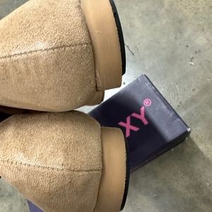“So cute flats”